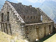 BEAUTIFUL HOUSE – CHOQUEQUIRAO 