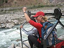 CROSSING THE VILCANOTA RIVER