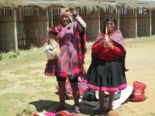 ANDRES & ASUNTA PACCO’S (SHAMANS) FROM QUERO COMMUNITY IN A RITUAL AND CEREMOMNY OF OFFERING TO PACHAMAMA – MOTHER EARTH